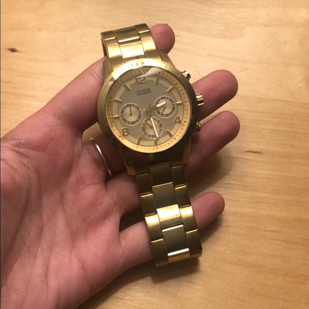 Guess Watch